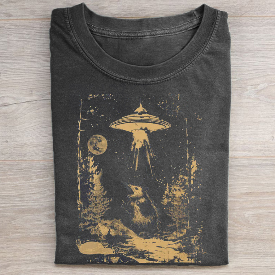 Retro UFO Possum Graphic T-shirt