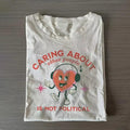 Es ist nicht politisch, sich um andere Menschen zu kümmern – T-Shirt