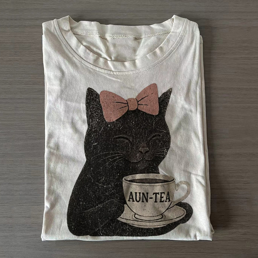 Cute Retro Cat Auntie T-shirt